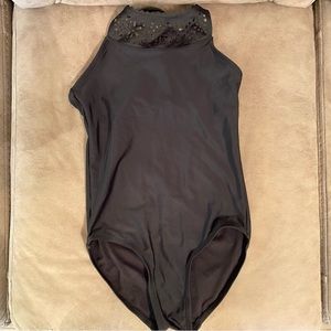 Girls 1 piece swimwear